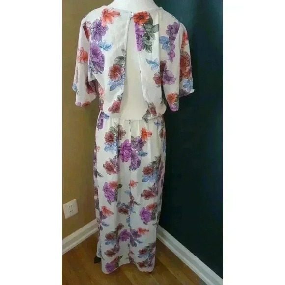 Crystal Sky White Floral Maxi V-Neck Flutter Short Sleeves Boho Dress Size 9 - Picture 7 of 15